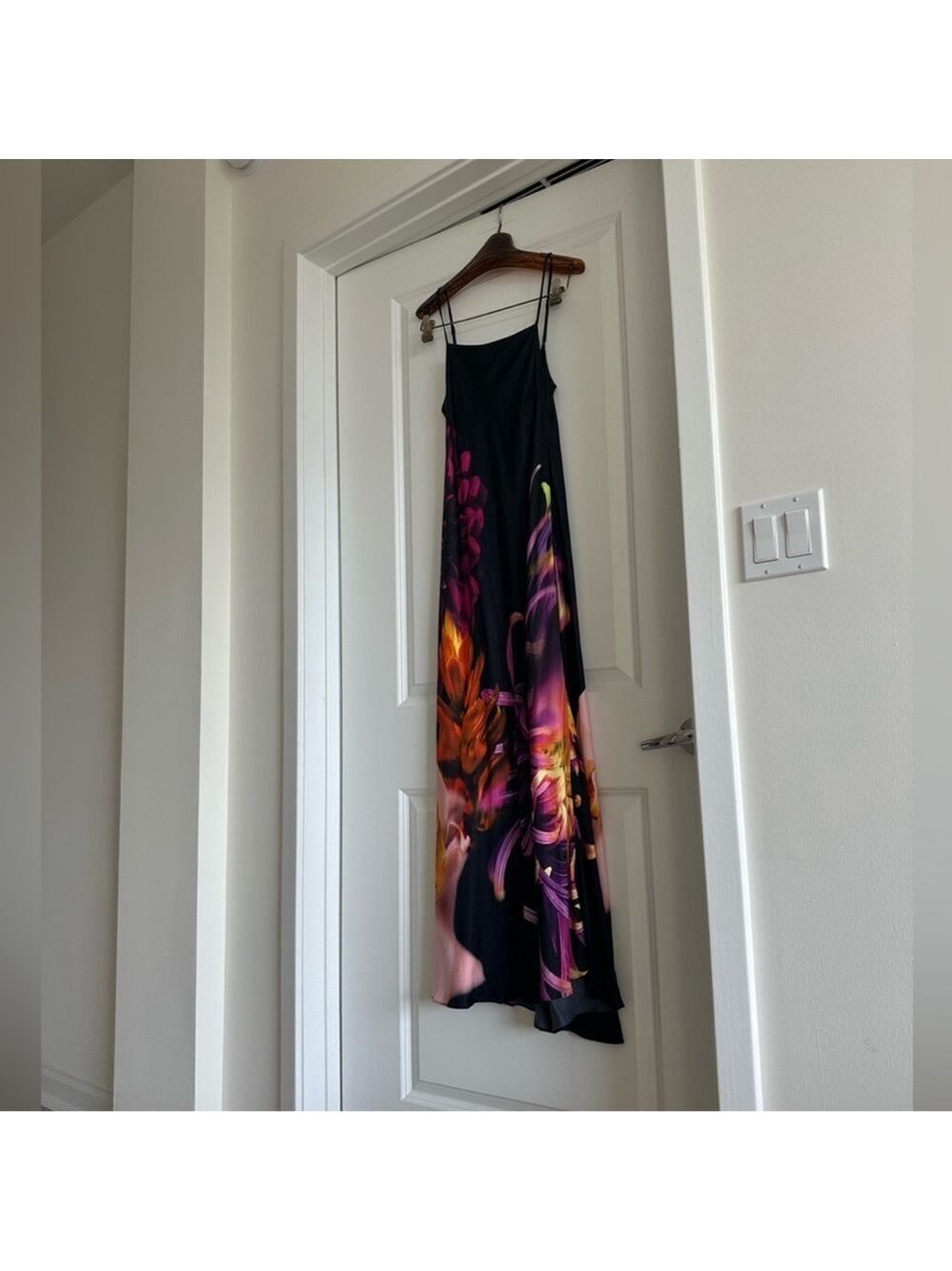 FARM RIO BLURRY FLORAL BLACK SLIP DRESS - Picture 4 of 5